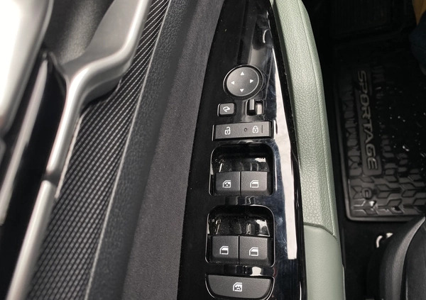 Kia Sportage cena 154900 przebieg: 9178, rok produkcji 2023 z Chełmno małe 121